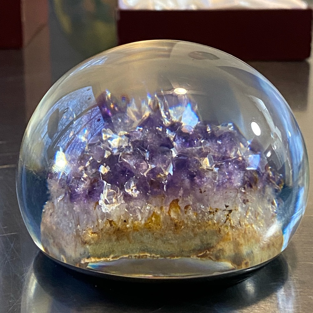 Lorenzo Glass Paper Weight containing a natural amethyst crystal cluster inside - Picture 9 of 12